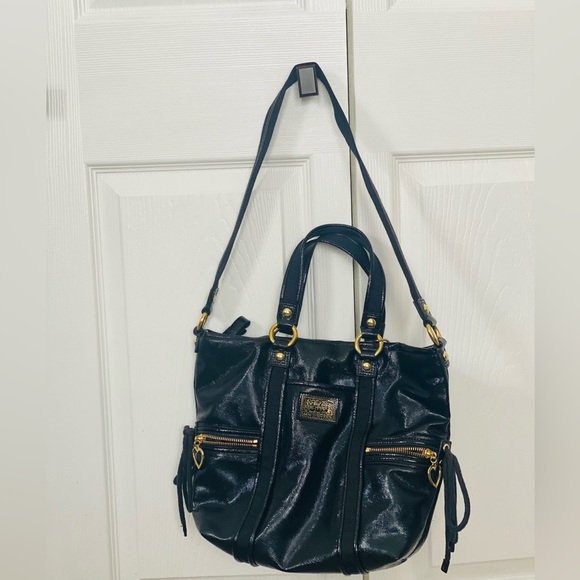 Coach Poppy Black Patent Leather Shoulder Bag. - Picture 7 of 8